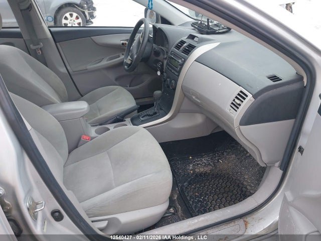 2013 Toyota Corolla Ce მანქანა იყიდება აუქციონზე, vin: 2T1BU4EE4DC932819, აუქციონის ნომერი: 12540427