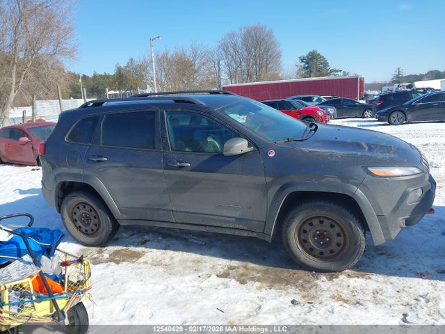 1C4PJMBS7FW520588 Jeep Cherokee Trailhawk