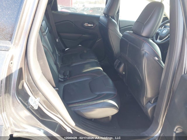 1C4PJMBS7FW520588 Jeep Cherokee Trailhawk