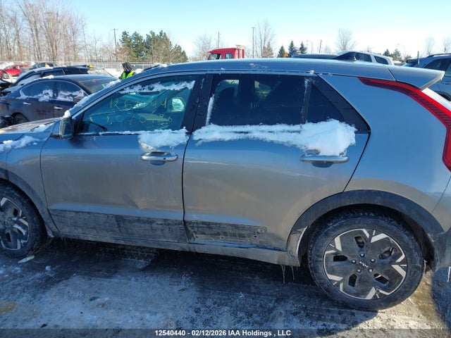 KNDCP3L10P5070626 KIA Niro Ev Premium