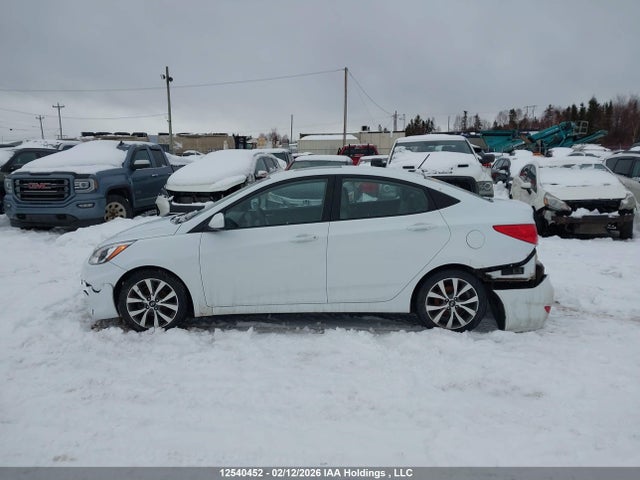 KMHCT4AE0HU305116 Hyundai ACCENT SE