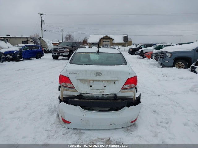 KMHCT4AE0HU305116 Hyundai ACCENT SE