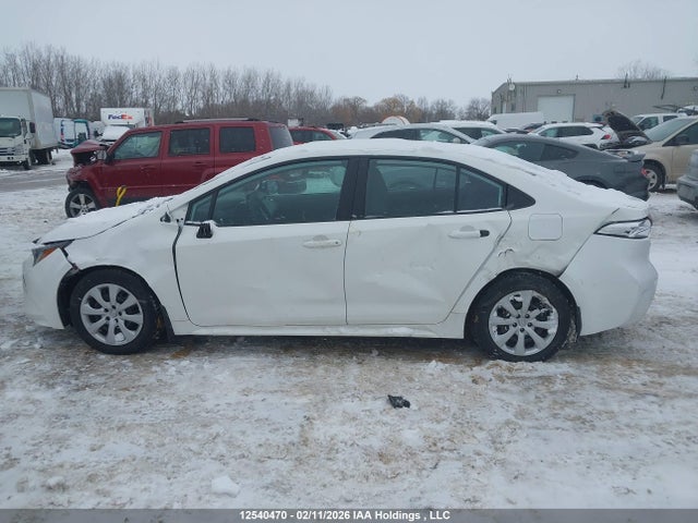 2022 Toyota Corolla Le მანქანა იყიდება აუქციონზე, vin: 5YFBPMBE4NP355271, აუქციონის ნომერი: 12540470