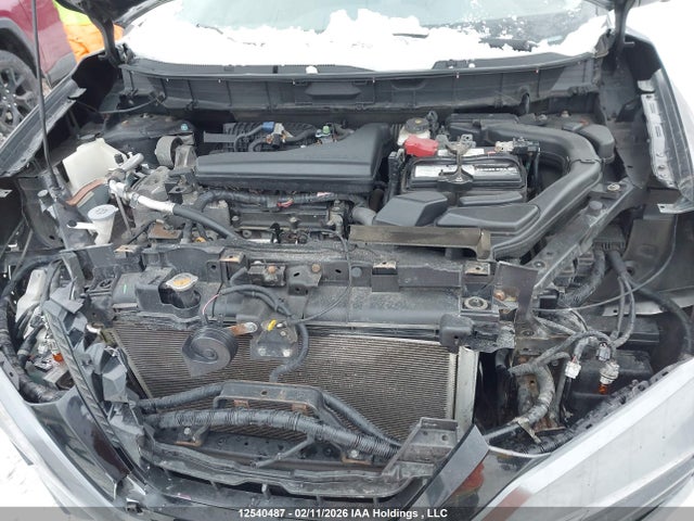 5N1AT2MM6HC793105 Nissan Rogue S/sl Platinum/sv