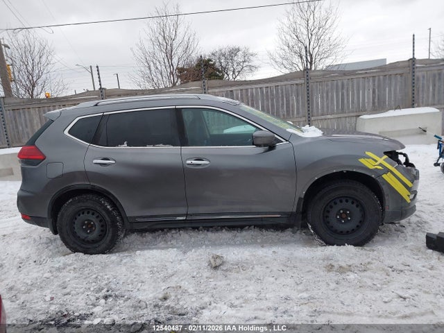 5N1AT2MM6HC793105 Nissan Rogue S/sl Platinum/sv