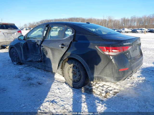 3N1AB8CV1NY260945 Nissan Sentra