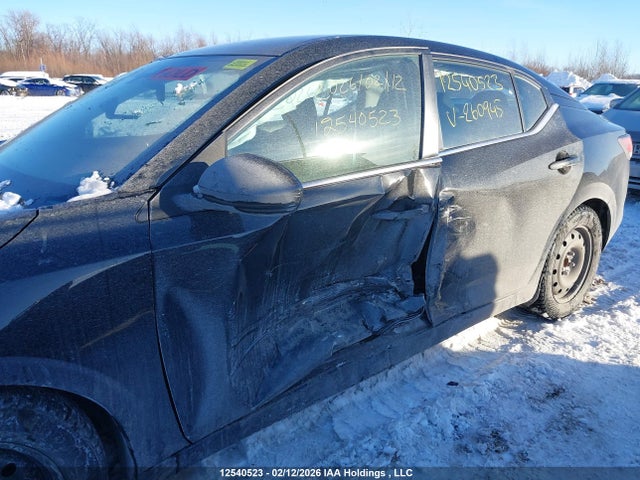 3N1AB8CV1NY260945 Nissan Sentra