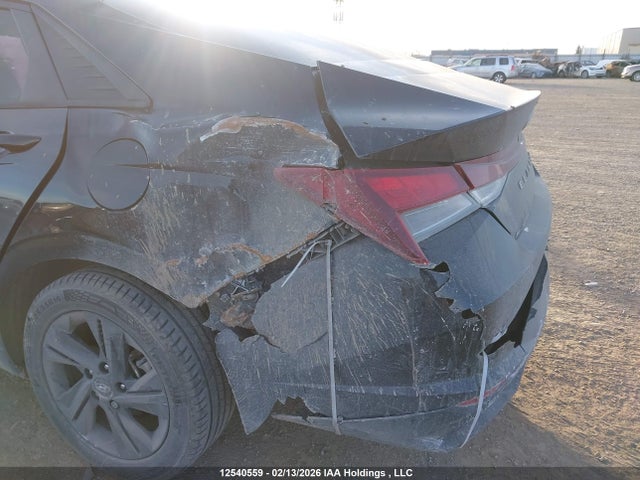 KMHLM4AG4MU188858 Hyundai Elantra Preferred Ivt With Sun And Tech Package