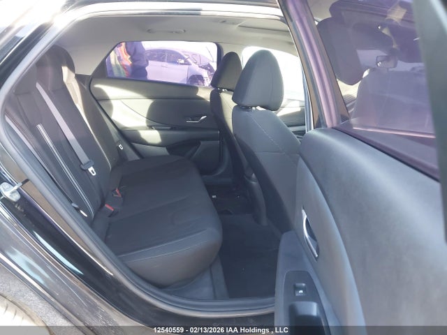 KMHLM4AG4MU188858 Hyundai Elantra Preferred Ivt With Sun And Tech Package