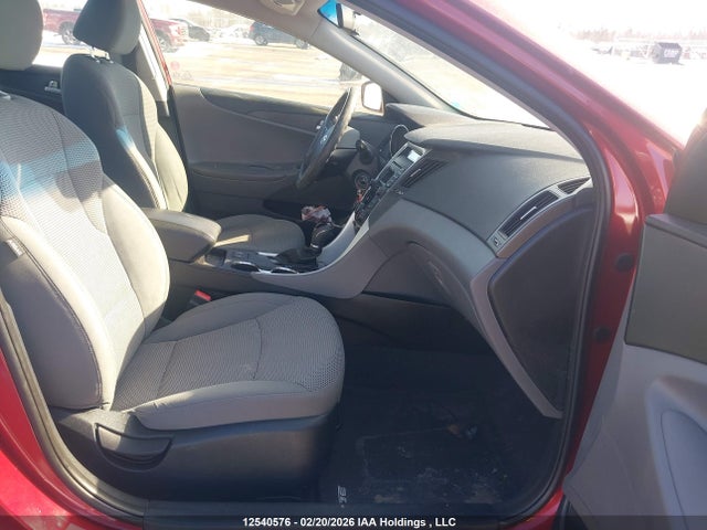 5NPEB4AC7EH922677 Hyundai SONATA GL