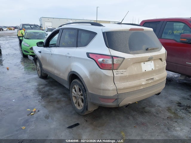 12540595 :رقم المزاد ، 1FMCU9GD4JUC82647 vin ، 2018 Ford Escape Se مزاد بيع