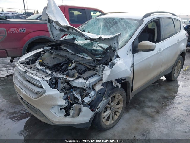 12540595 :رقم المزاد ، 1FMCU9GD4JUC82647 vin ، 2018 Ford Escape Se مزاد بيع