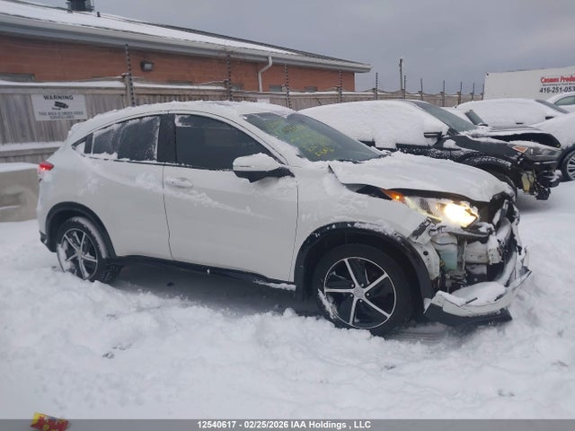 3CZRU6H25NM103725 Honda HR-V SPORT