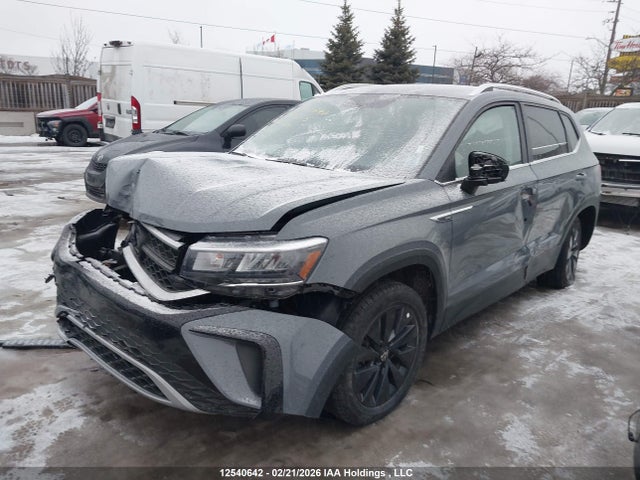 12540642 :رقم المزاد ، 3VVSX7B23RM085665 vin ، 2024 Volkswagen Taos Se مزاد بيع