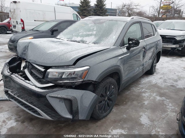 12540642 :رقم المزاد ، 3VVSX7B23RM085665 vin ، 2024 Volkswagen Taos Se مزاد بيع