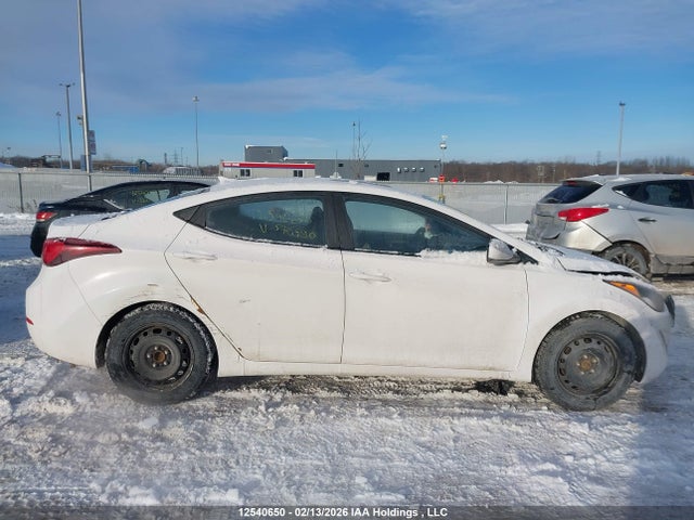 KMHDH4AE9GU570590 Hyundai Elantra Se/sport/limited