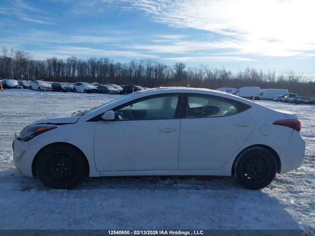 KMHDH4AE9GU570590 Hyundai Elantra Se/sport/limited