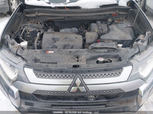 JA4AZ2A38KZ604290 Mitsubishi Outlander Es