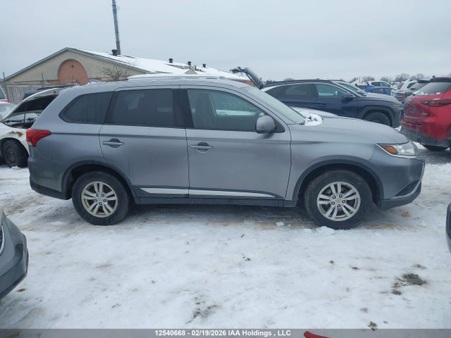 JA4AZ2A38KZ604290 Mitsubishi Outlander Es