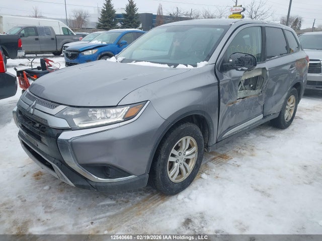JA4AZ2A38KZ604290 Mitsubishi Outlander Es