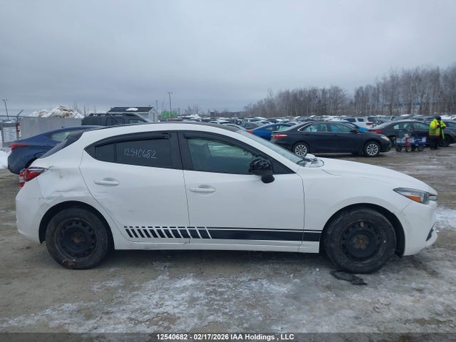 3MZBN1K75JM225861 Mazda Mazda3 Gx
