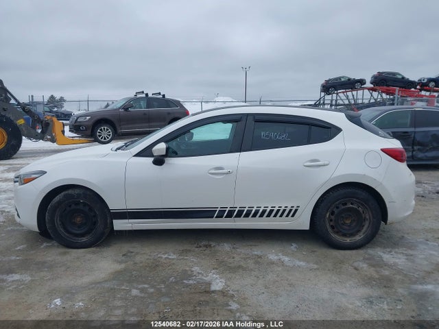 3MZBN1K75JM225861 Mazda Mazda3 Gx