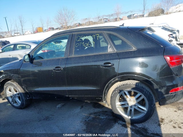 WA1ECCFS4HR014069 Audi Q3 PREMIUM