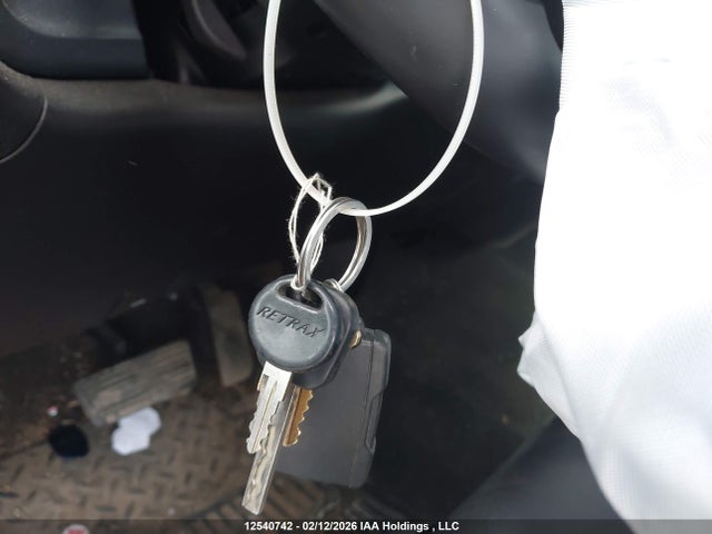 1GCVKREC9HZ388960 Chevrolet Silverado 1500 2lt
