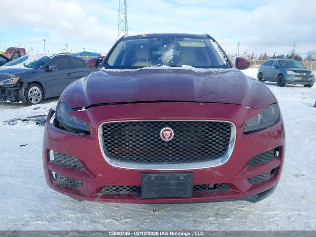 Jaguar F-pace 35t Prestige 2017 SADCK2BVXHA075813 Image 12