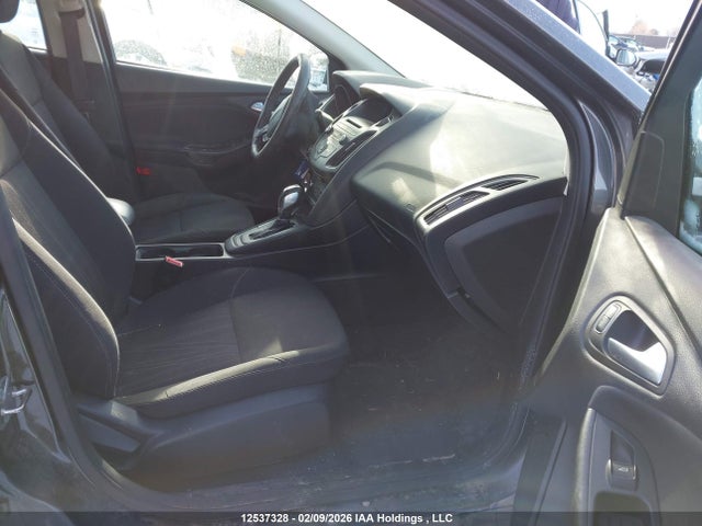1FADP3K2XGL200301 Ford FOCUS SE