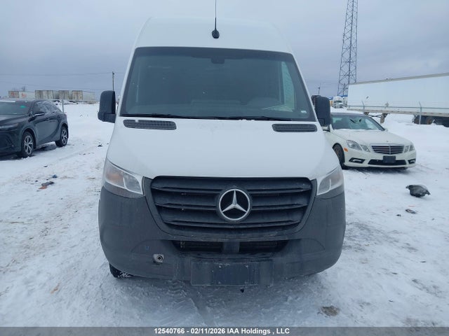 W1Y4KCHY4RP672697 Mercedes-Benz Sprinter 2500