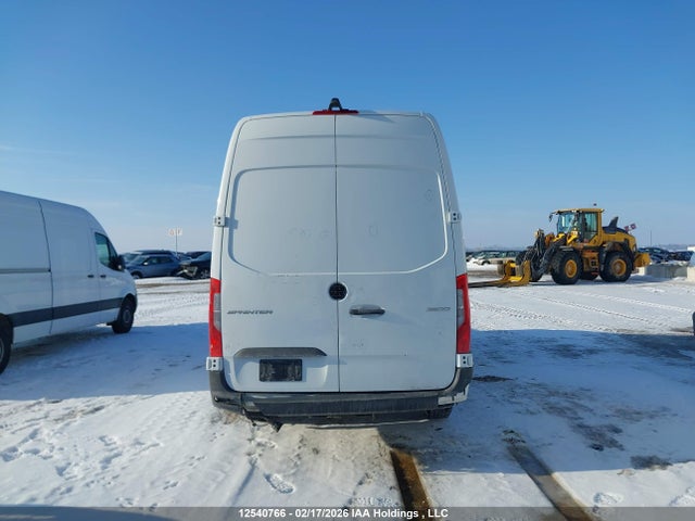 W1Y4KCHY4RP672697 Mercedes-Benz Sprinter 2500