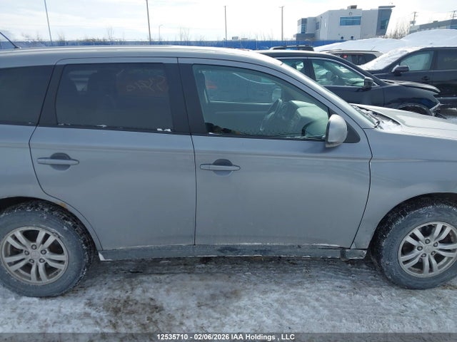 Mitsubishi Outlander Es 2014 JA4AZ2A35EZ601061 Image 13