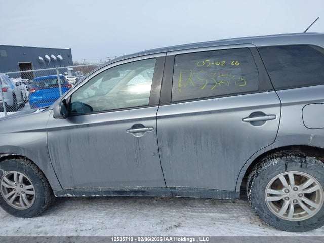Mitsubishi Outlander Es 2014 JA4AZ2A35EZ601061 Image 14