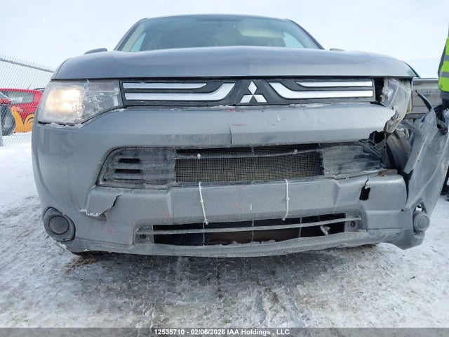 Mitsubishi Outlander Es 2014 JA4AZ2A35EZ601061 Image 21