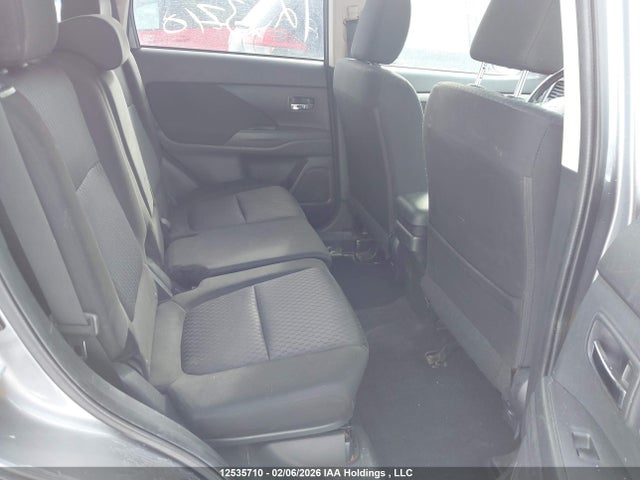 Mitsubishi Outlander Es 2014 JA4AZ2A35EZ601061 Image 8