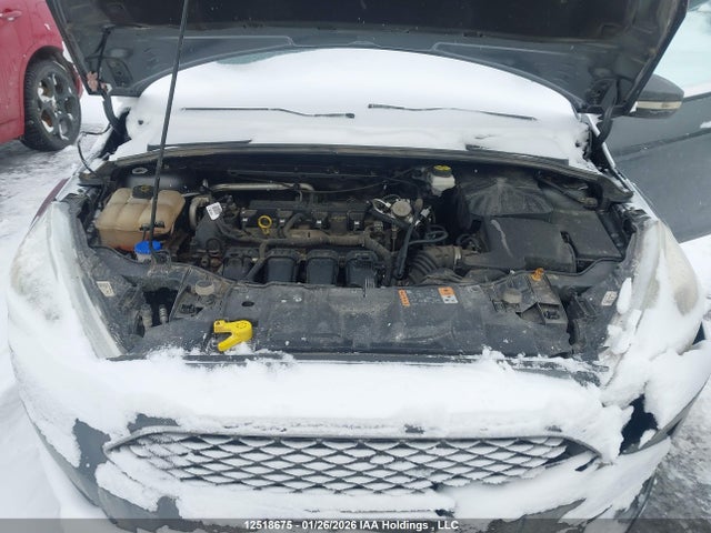 1FADP3K28JL317706 Ford FOCUS SE