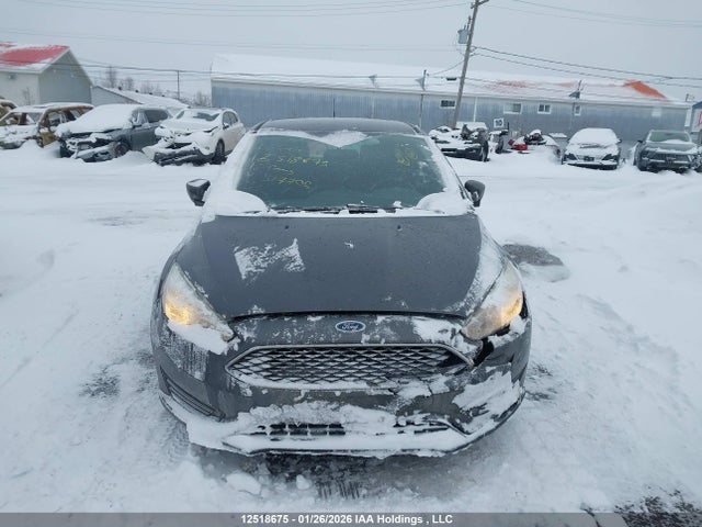 1FADP3K28JL317706 Ford FOCUS SE