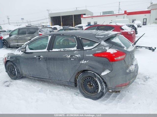 1FADP3K28JL317706 Ford FOCUS SE