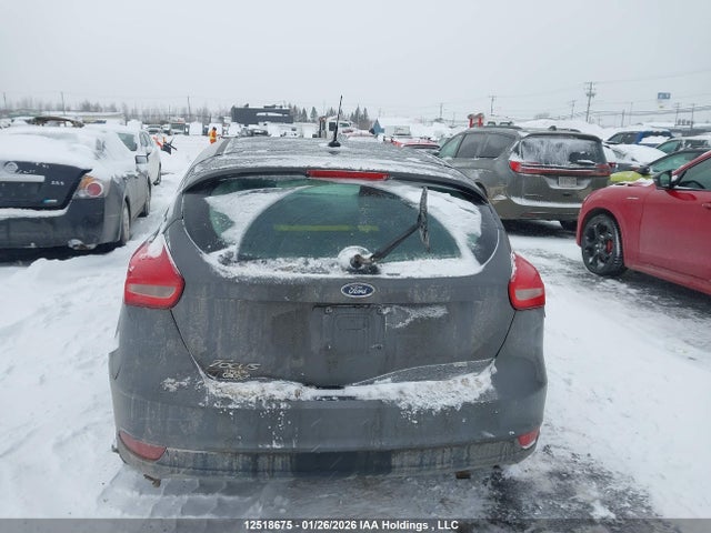 1FADP3K28JL317706 Ford FOCUS SE
