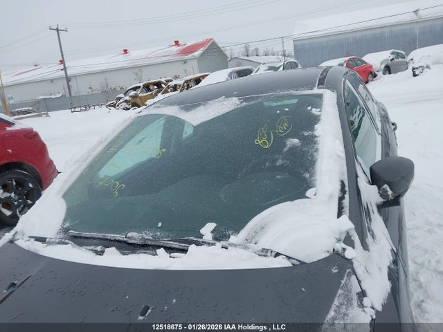 1FADP3K28JL317706 Ford FOCUS SE