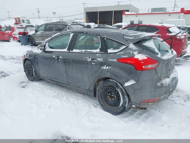 1FADP3K28JL317706 Ford FOCUS SE