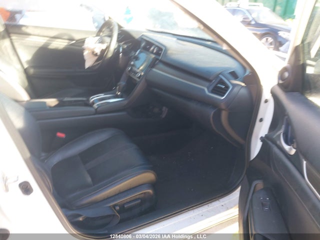 2HGFC1F93KH103426 Honda Civic Touring