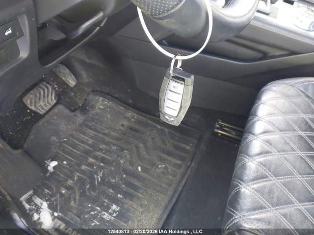 Продажа на аукционе авто 2022 Mitsubishi Outlander, vin: JA4J4VA86NZ620682, номер лота: 12540813