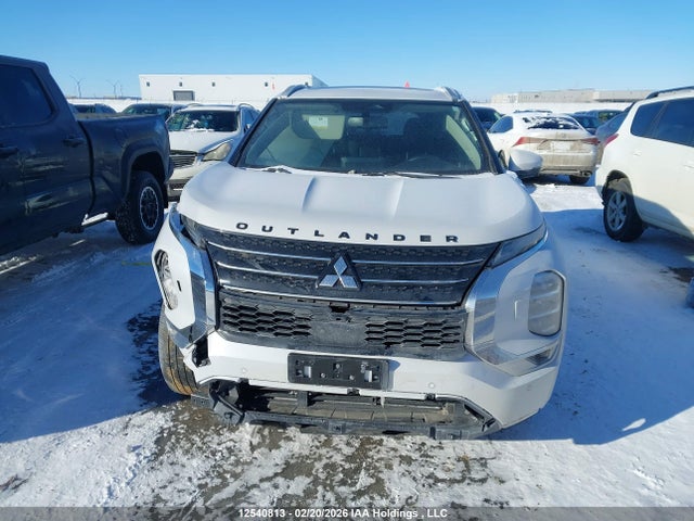 Продажа на аукционе авто 2022 Mitsubishi Outlander, vin: JA4J4VA86NZ620682, номер лота: 12540813