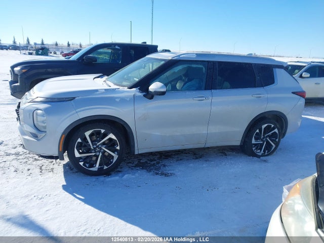 Продажа на аукционе авто 2022 Mitsubishi Outlander, vin: JA4J4VA86NZ620682, номер лота: 12540813