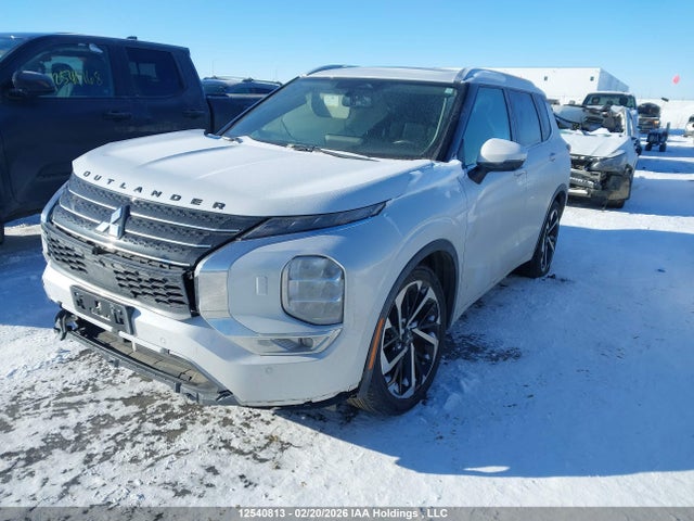 Продажа на аукционе авто 2022 Mitsubishi Outlander, vin: JA4J4VA86NZ620682, номер лота: 12540813