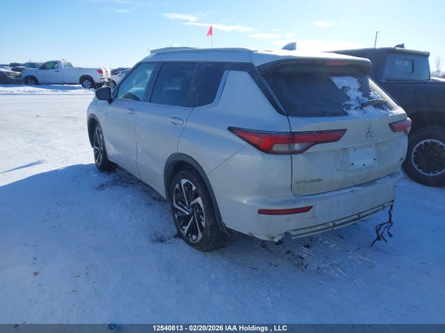 Продажа на аукционе авто 2022 Mitsubishi Outlander, vin: JA4J4VA86NZ620682, номер лота: 12540813