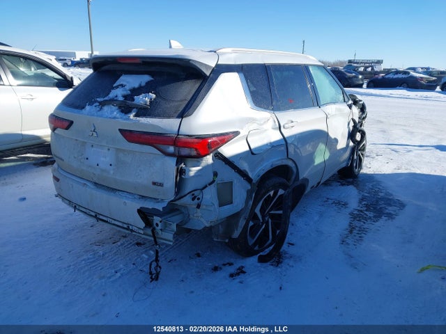 Продажа на аукционе авто 2022 Mitsubishi Outlander, vin: JA4J4VA86NZ620682, номер лота: 12540813