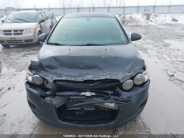 1G1JC6EH6E4215050 Chevrolet Sonic Lt Auto